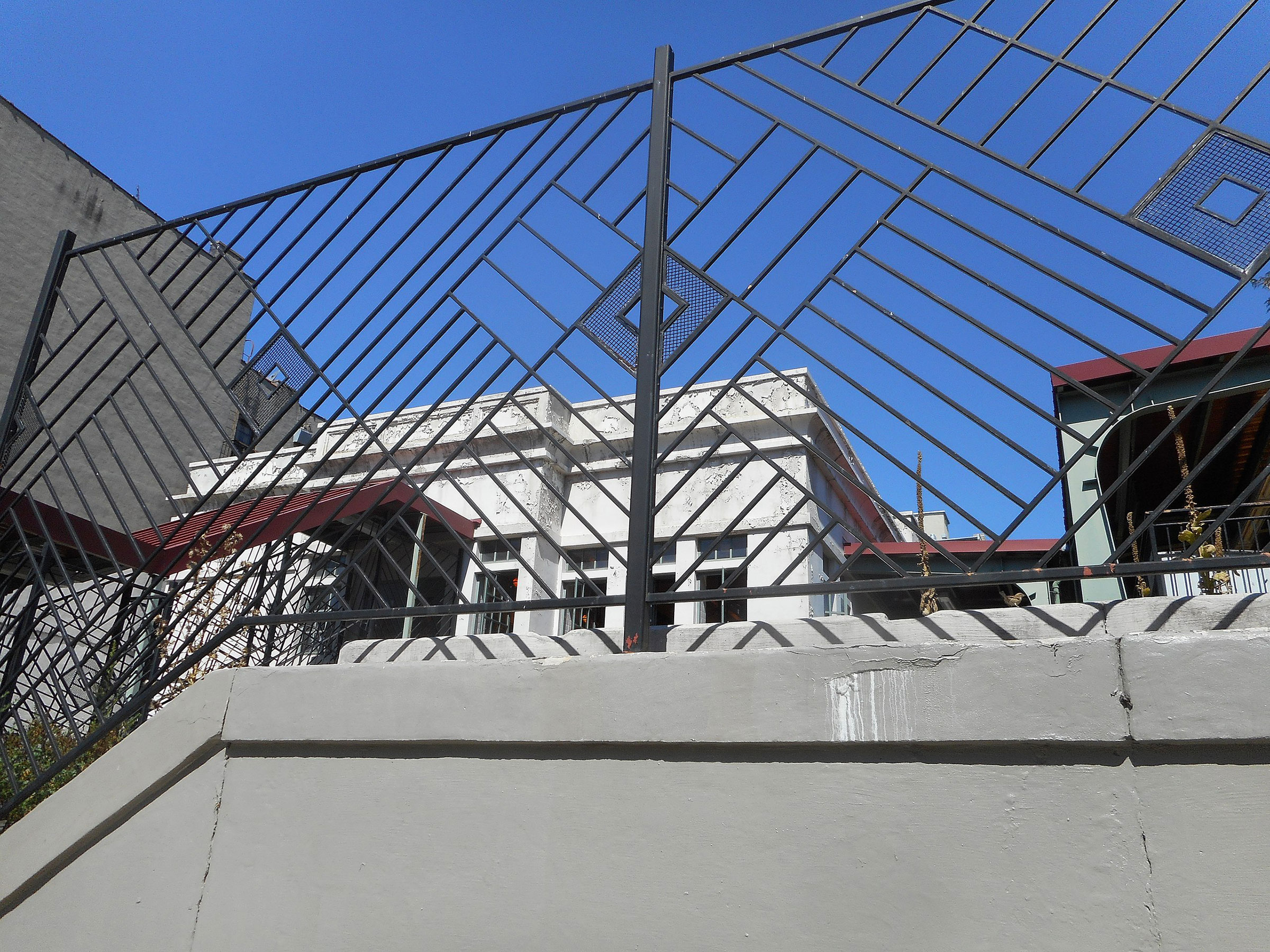 Isha Shabaka, BFA ’84, “Units of the Free” (1999) at the Park Place (S) station (photo by DanTD/Wikimedia)